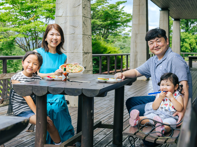 レストランほか